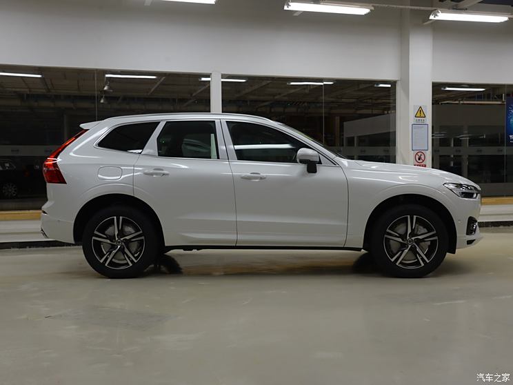 Volvo Asia Pacific, Volvo XC60 2018, basic model