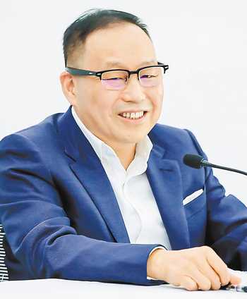 Zhang Xinghai, Chairperson (Founder) of Cyrus Group: Chongqing has taken a favorable position on the new energy vehicle track