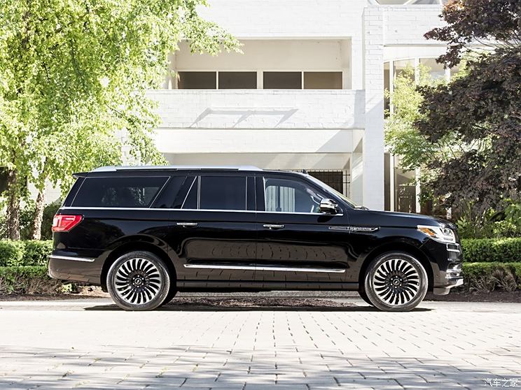 Lincoln Navigator 2018, Extended Edition